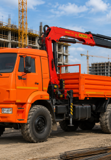 Все о продаже бортовых автомобилей КамАЗ с КМУ: современное решение для бизнеса